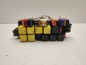  Fuse blocks 