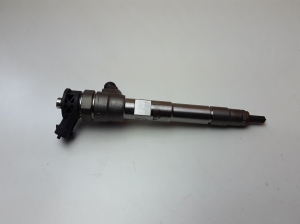  Fuel injector 