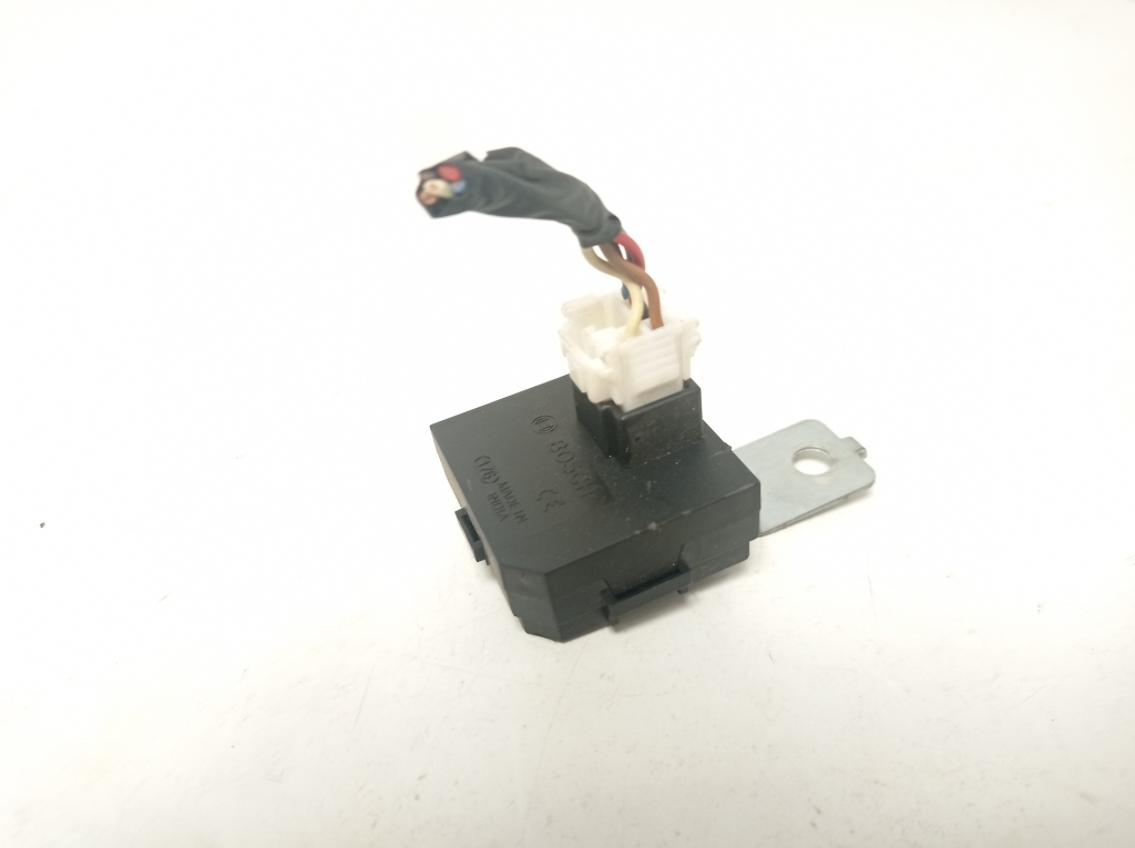 Kia Sportage (2010–2016) Immobilizer unit 9542010000 Kia Sportage (2010–2016) Immobilizer unit 9542010000