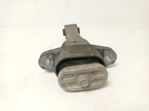 Kia Sportage (2010–2016) Gearbox mount 219502Y600 - 2