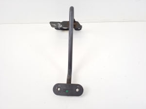 Mercedes Benz E-Class W207 (2009–2017) Esiraami keskosa lukust allapoole A2078980132 - 2