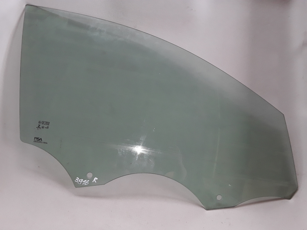 OPEL Corsa F (2019-2023) Front Right Door Glass 25371047