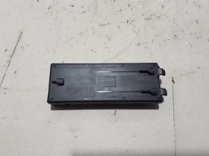  Trunk lid control module 