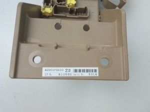 Subaru Impreza (2007–2012) Drošinātāju kaste salonā 82201FG010 - 2
