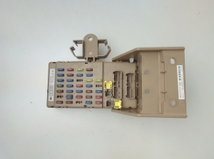 Interior fuse box - 82201FG010