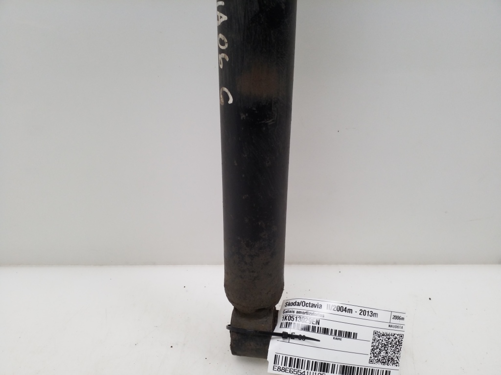Used Skoda Octavia Rear shock absorber 1K0513029EN