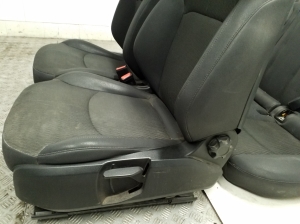Land Rover Evoque (2011–2018) Salong ja selle osad - 14