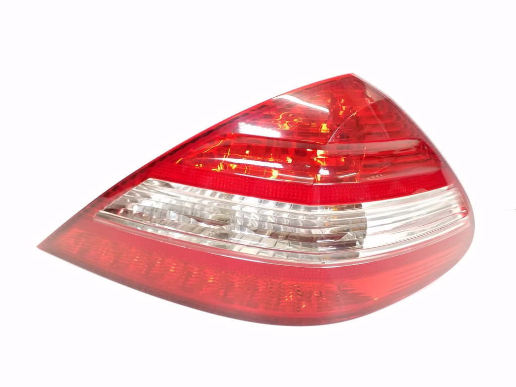 MERCEDES-BENZ SL-Class R230 (2001-2011) Feu arrière droit A2308201264 25354423