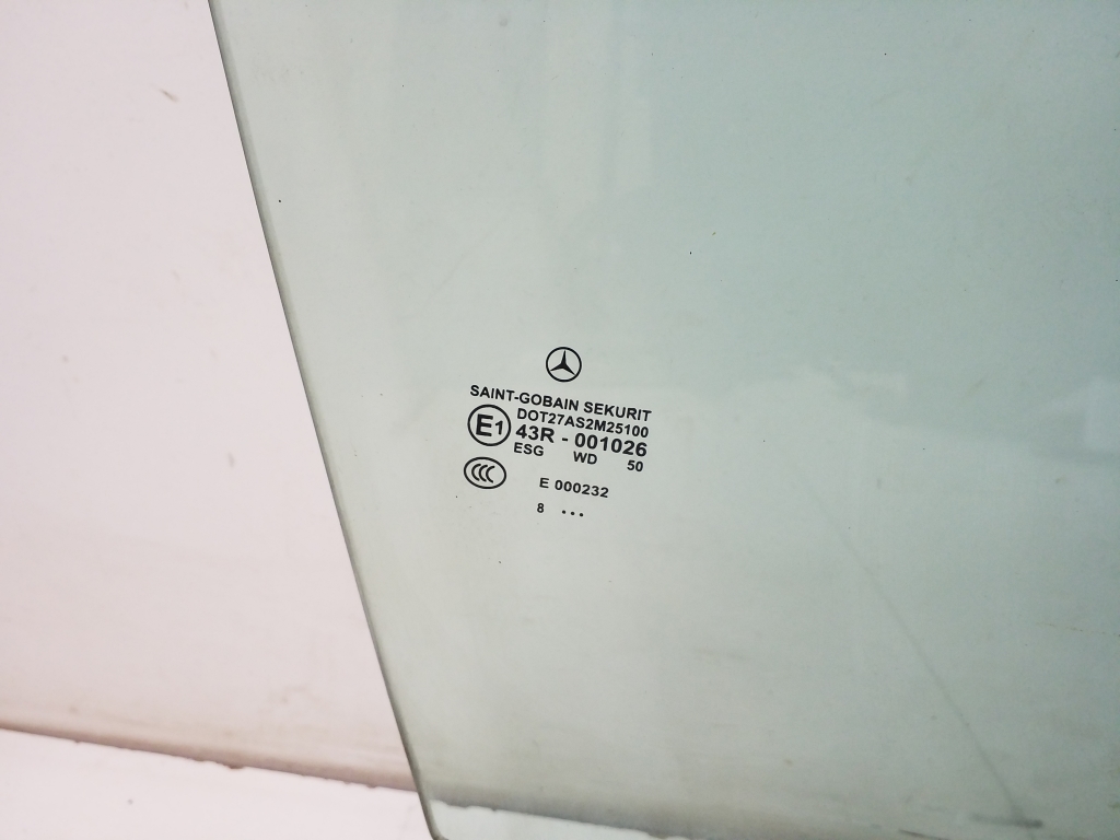 MERCEDES-BENZ SL-Class R230 (2001-2011) Front Right Door Glass A2307250210 25287988
