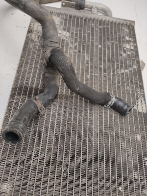 Mercedes Benz S-Class 220 (1998–2005) Jahutusradiaator A2205002503 - 2