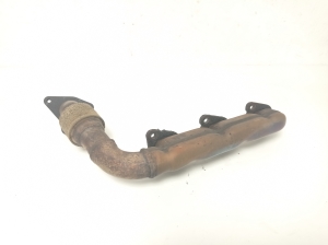   Exhaust manifold 