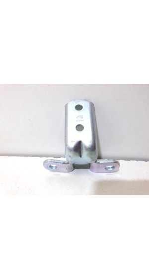 Kia Niro EX (2022–2026) Front door top hinge A046057 - 2