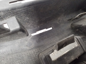 Mercedes Benz C-Class 205 (2014–2021) Priekšējā bampera apakšējā reste A2058856204 - 3