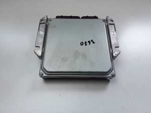 Subaru Impreza (2007–2012) Engine control unit 2758009472 - 3