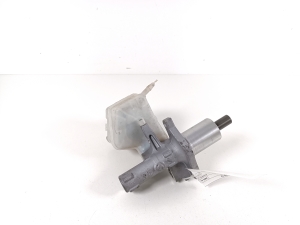 Mercedes Benz GLK-Class 204 (2008–2015) Brake master cylinder A2044300501 - 3