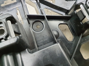 Mercedes Benz EQE V295 (2022–2026) Aizmugurējā bampera kronšteins A2958858800 - 3