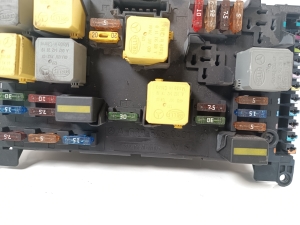  Fuse blocks 