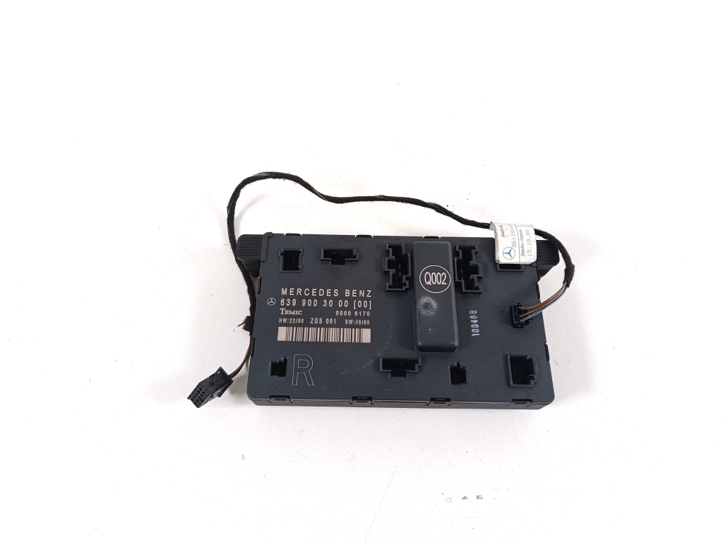 MERCEDES-BENZ Vito W639 (2003-2015) Front Right Door Control Unit A6399003000 25347661