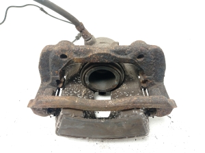 Mercedes Benz C-Class 204 (2007–2014) Front brake caliper - 2