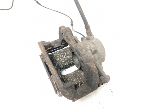 Mercedes Benz C-Class 204 (2007–2014) Front brake caliper - 4