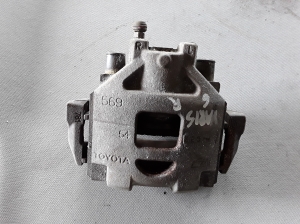 Front brake caliper - 477300D070