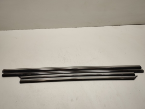 Front door outer window molding - A2206900180