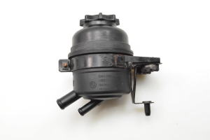 Power steering pump reservoir - 6851218