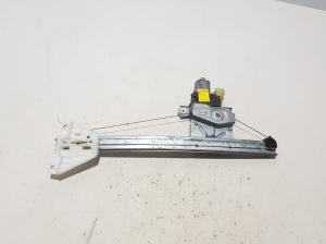   Rear side door window lifter 