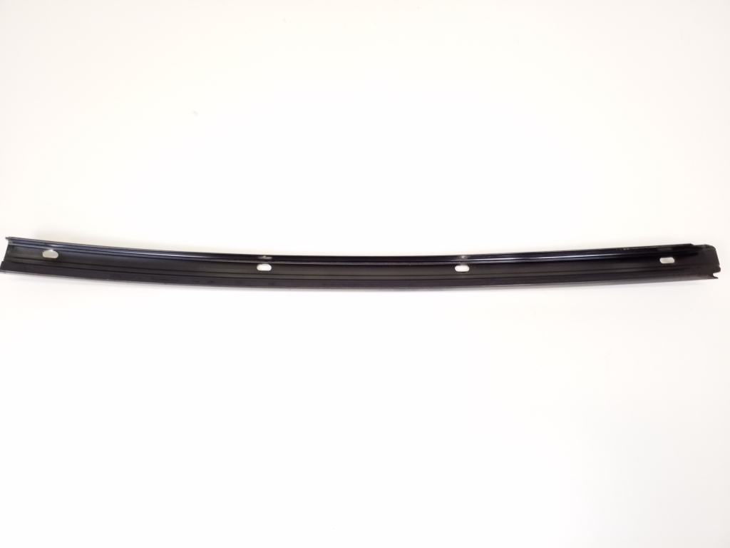 MERCEDES-BENZ SL-Class R230 (2001-2011) Garniture verticale gauche du pare-brise A2306900939 25353204