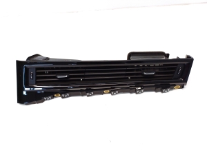   Dashboard air vent grilles  - 82B820951C 