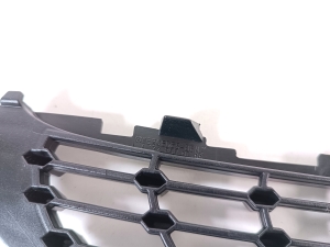 Mercedes Benz A-Class 177 (2018–2026) Esiiluvõre muu osa A1778880700 - 3