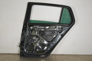 Volkswagen Golf VII (2012–2026) Rear side doors - 4