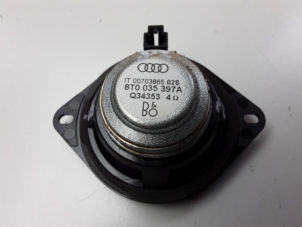 AUDI A4 B8/8K (2011-2016) Subwoofer 8T0035397A 25430803