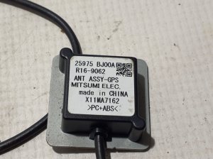 NISSAN NV200 (2009–2026) Antenas pastiprinātājs 25975BJ00A - 3