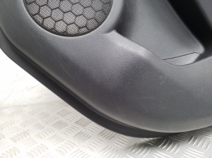  Upholstery of rear side doors 