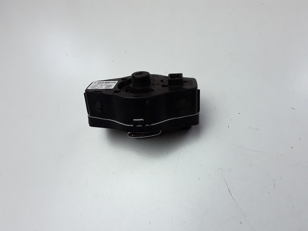 AUDI A4 B8/8K (2011-2016) Headlight Switch Control Unit 8K0941531G 25430794