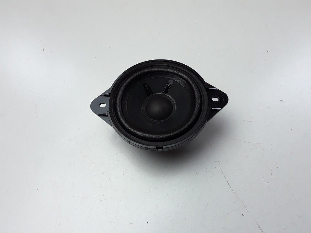 AUDI A4 B8/8K (2011-2016) Subwoofer 8K9035709 25430791