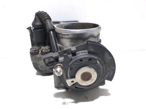 AUDI A6 C5 (1997–2005) Drosselklappe 058133063M - 3