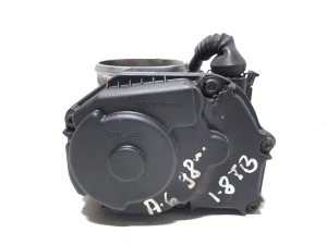 AUDI A6 C5 (1997–2005) Drosselklappe 058133063M - 4