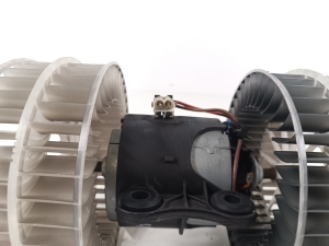  Cabin shoulder motor 