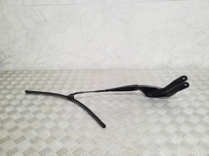 Mercedes Benz C-Class 204 (2007–2014) Windshield wiper arm A2048201544 - 2