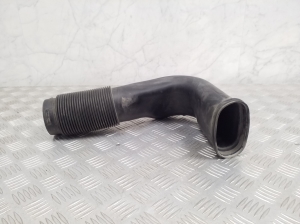  Air intake hose 