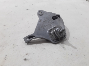  Gearbox bracket  - 112331362R 