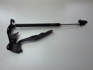 Charnière de capot moteur - 57260FG0009P
