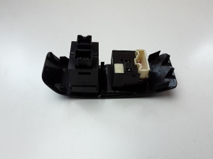 Subaru Impreza (2007–2012) Mirror control switch 83002FG000 - 2