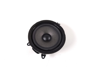   Rear side door speaker 