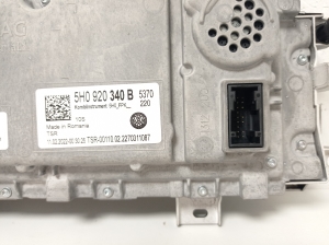Volkswagen Golf VIII (2019–2026) Instrument cluster 5H0920340B - 5