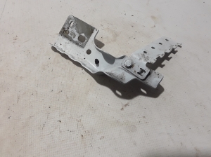 Halter Kotflügel vorne - 625650000R