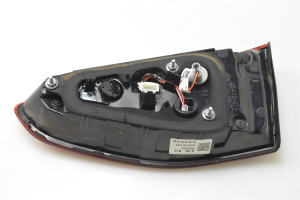 Kia ceed (2018–2026) Tail light on trunk lid 92403J7050 - 4