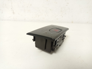 Volkswagen Golf VIII (2019–2026) Hazard light switch 5H0925200T - 3